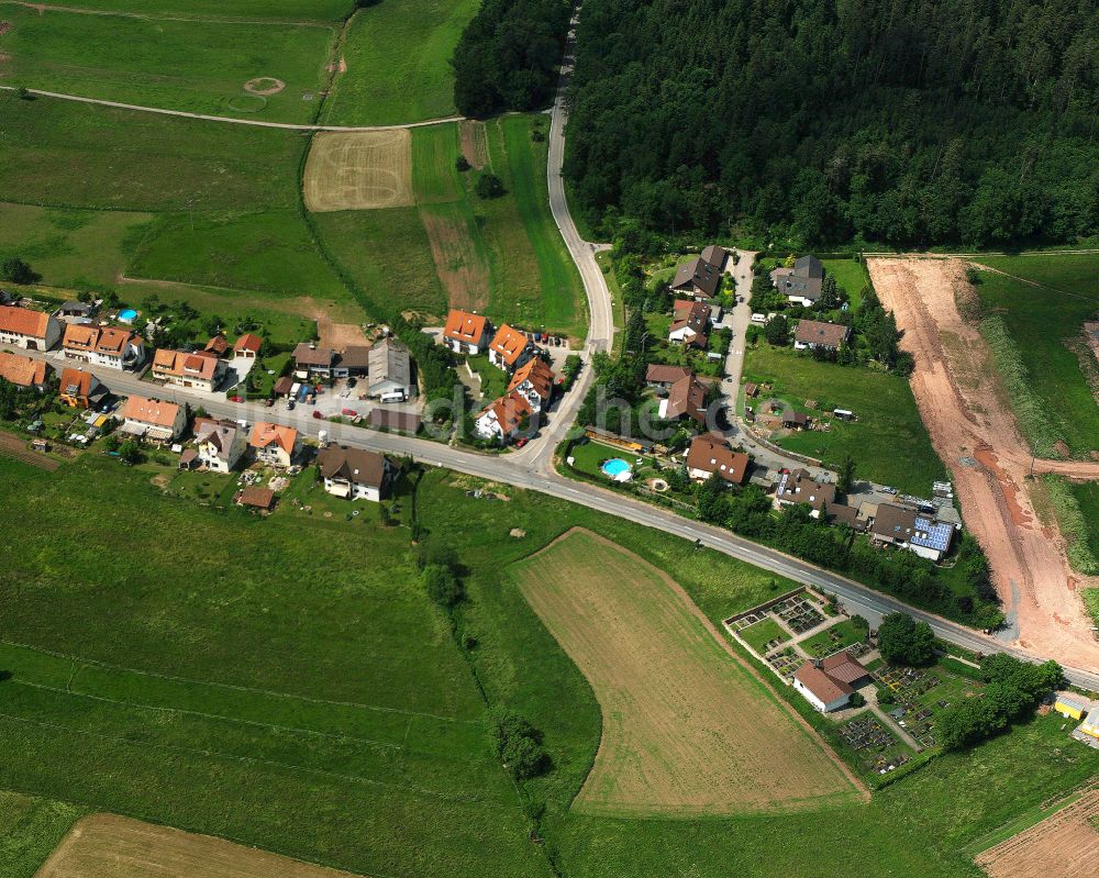 Luftbild Unterhaugstett - Dorfkern am Feldrand in Unterhaugstett im Bundesland Baden-Württemberg, Deutschland