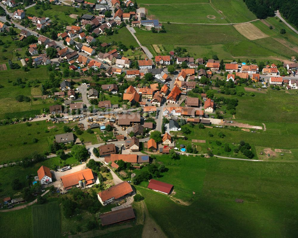 Luftaufnahme Unterhaugstett - Dorfkern am Feldrand in Unterhaugstett im Bundesland Baden-Württemberg, Deutschland