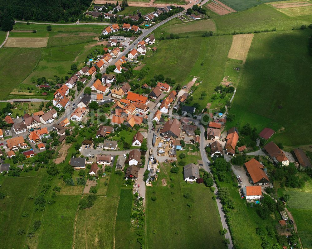 Unterhaugstett von oben - Dorfkern am Feldrand in Unterhaugstett im Bundesland Baden-Württemberg, Deutschland