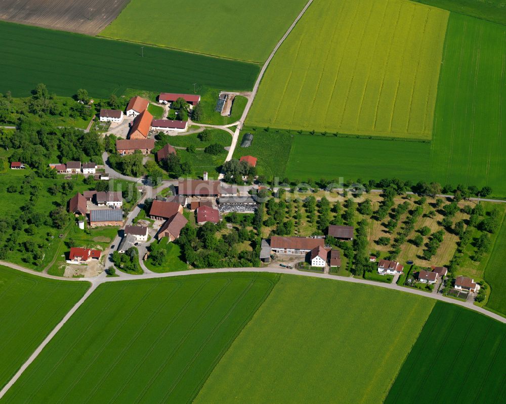 Luftaufnahme Untersulmetingen - Dorfkern am Feldrand in Untersulmetingen im Bundesland Baden-Württemberg, Deutschland