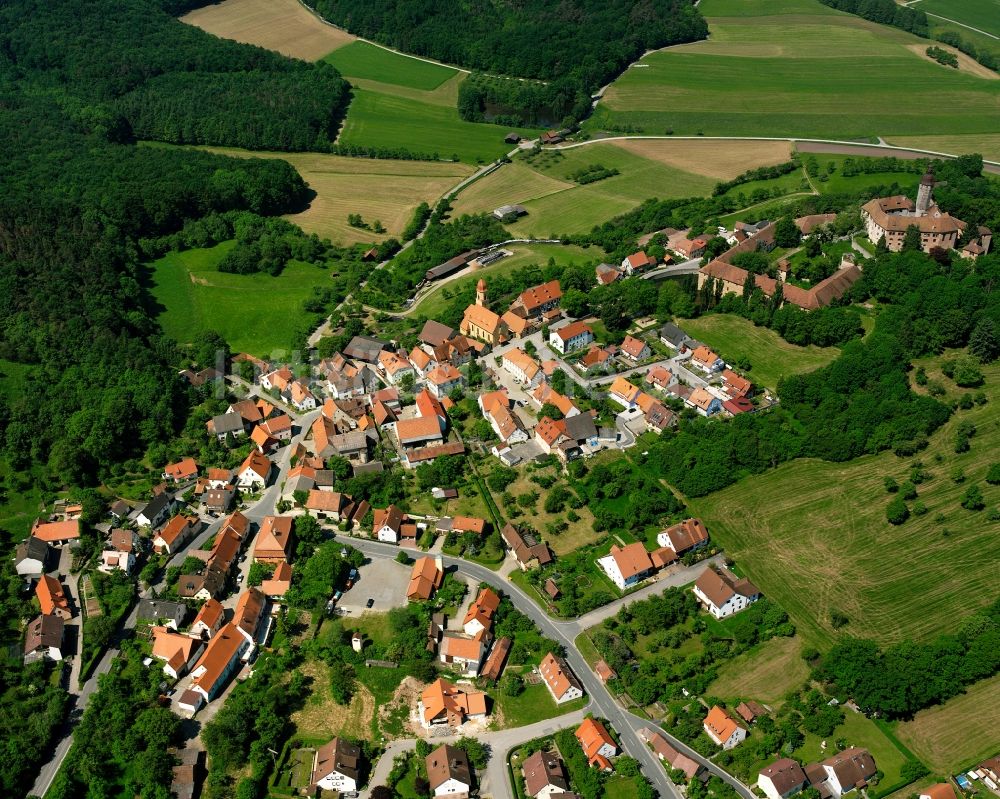 Luftaufnahme Virnsberg - Dorfkern am Feldrand in Virnsberg im Bundesland Bayern, Deutschland