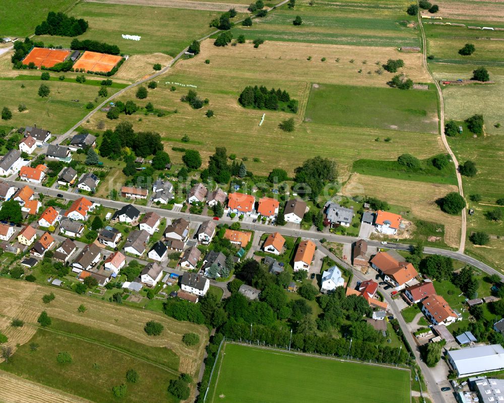 Luftaufnahme Völkersbach - Dorfkern am Feldrand in Völkersbach im Bundesland Baden-Württemberg, Deutschland