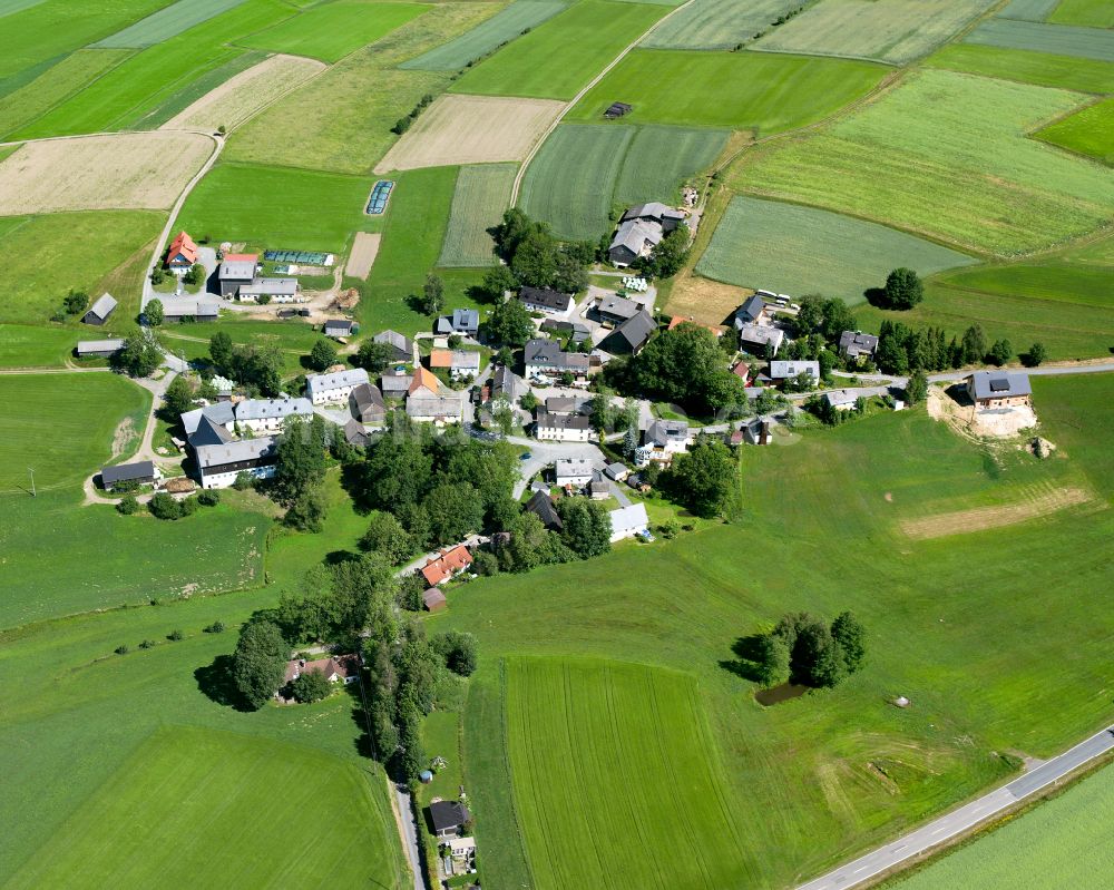 Luftbild Walpenreuth - Dorfkern am Feldrand in Walpenreuth im Bundesland Bayern, Deutschland