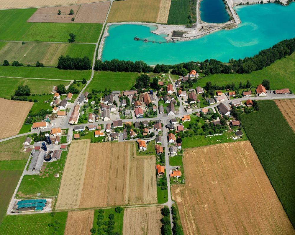 Luftbild Wangen - Dorfkern am Feldrand in Wangen im Bundesland Baden-Württemberg, Deutschland