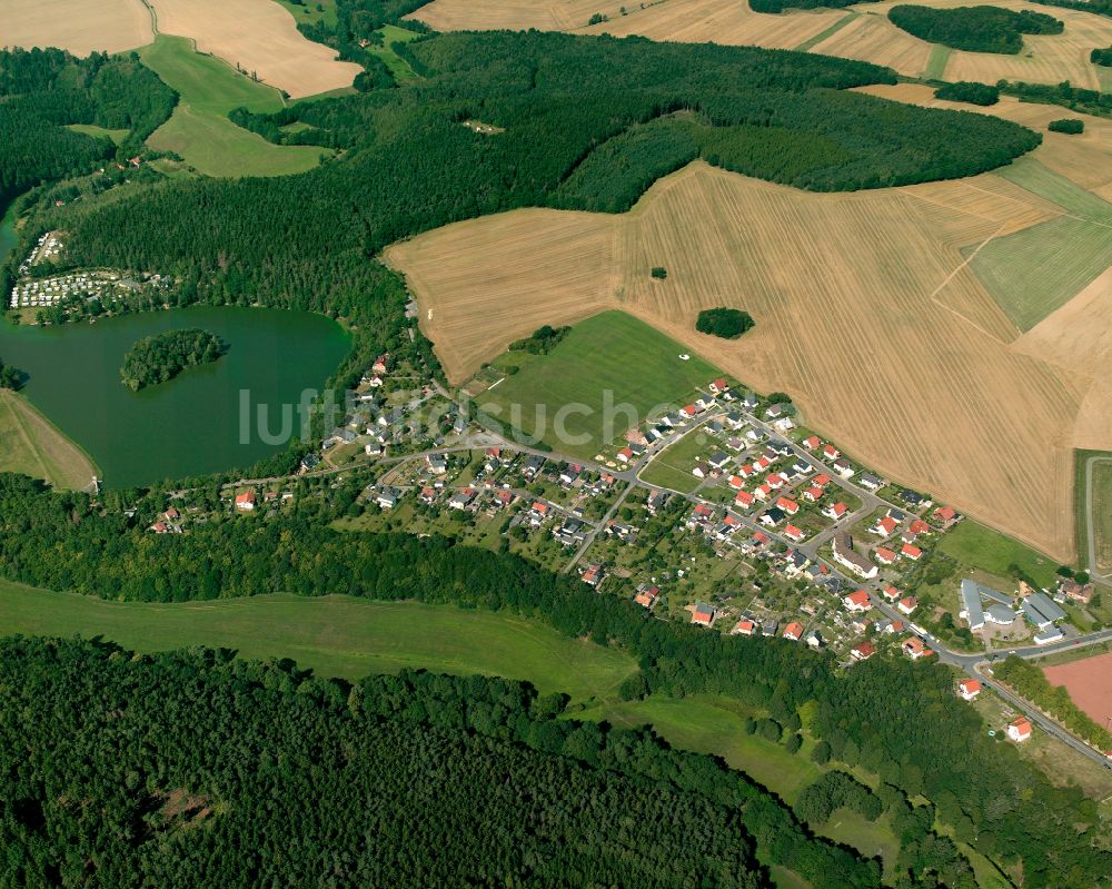 Weida aus der Vogelperspektive: Dorfkern am Feldrand in Weida im Bundesland Thüringen, Deutschland