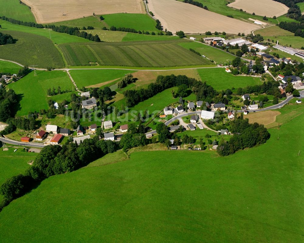 Weigmannsdorf von oben - Dorfkern am Feldrand in Weigmannsdorf im Bundesland Sachsen, Deutschland