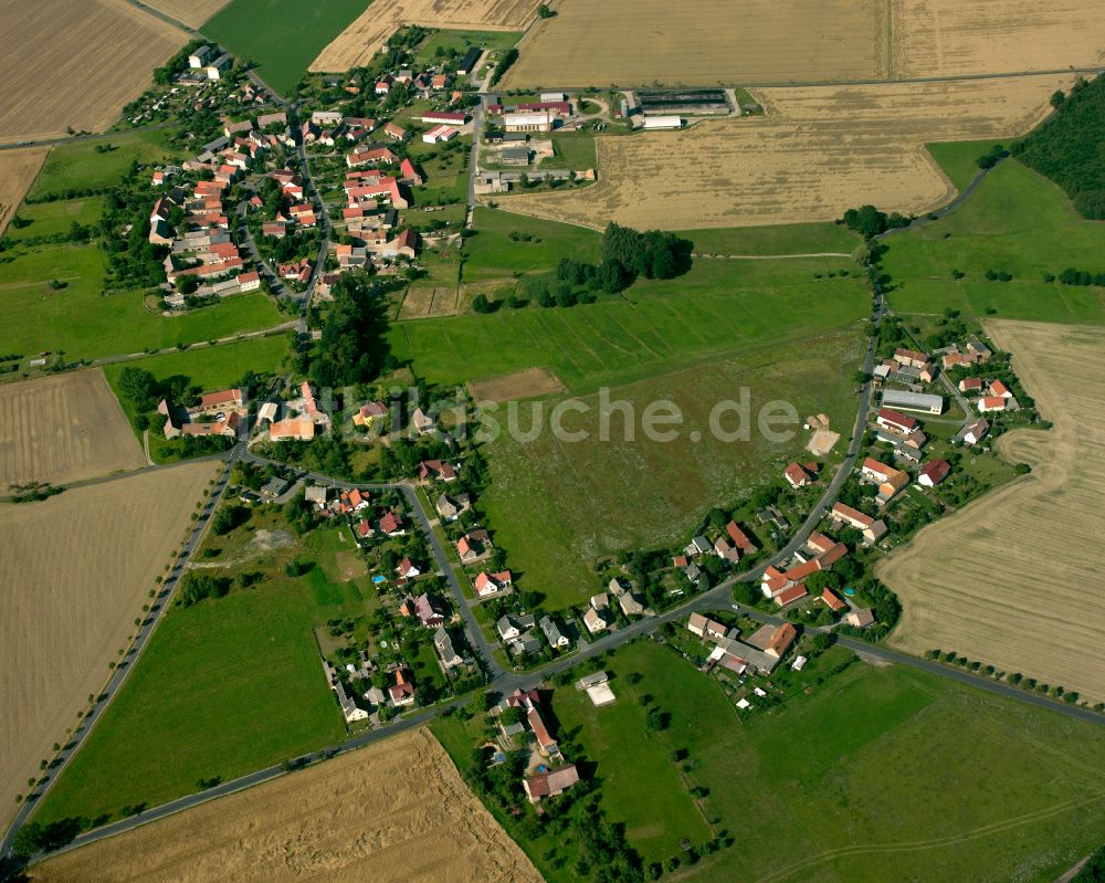 Luftaufnahme Weißig am Raschütz - Dorfkern am Feldrand in Weißig am Raschütz im Bundesland Sachsen, Deutschland