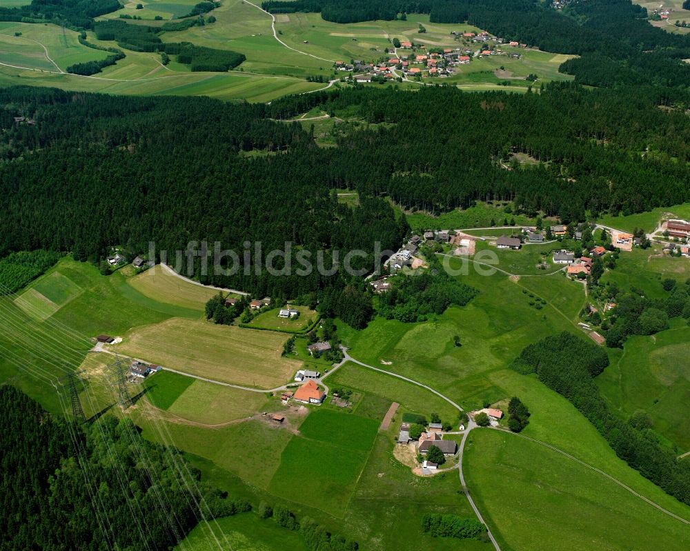Wieladingen von oben - Dorfkern am Feldrand in Wieladingen im Bundesland Baden-Württemberg, Deutschland