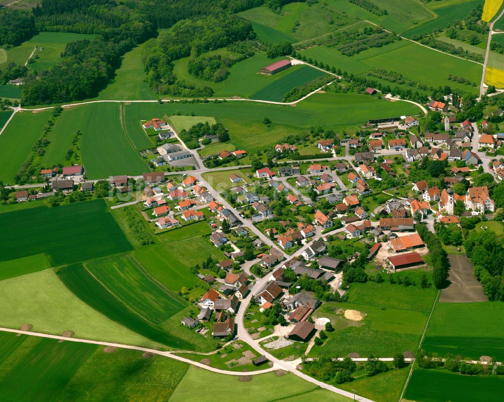 Luftbild Wilflingen - Dorfkern am Feldrand in Wilflingen im Bundesland Baden-Württemberg, Deutschland