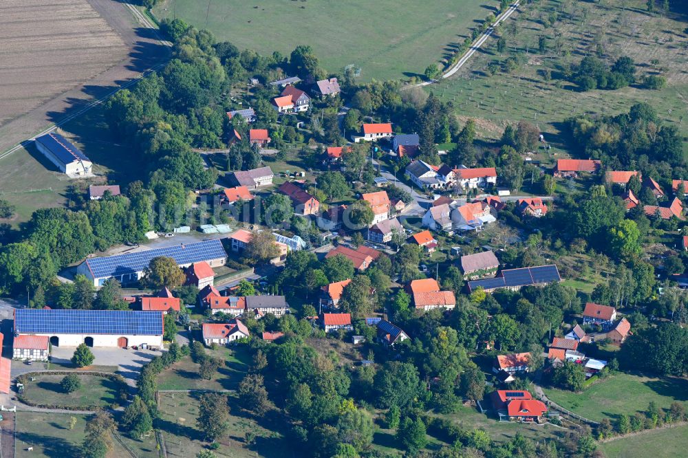 Luftaufnahme Wülperode - Dorfkern am Feldrand in Wülperode im Bundesland Sachsen-Anhalt, Deutschland
