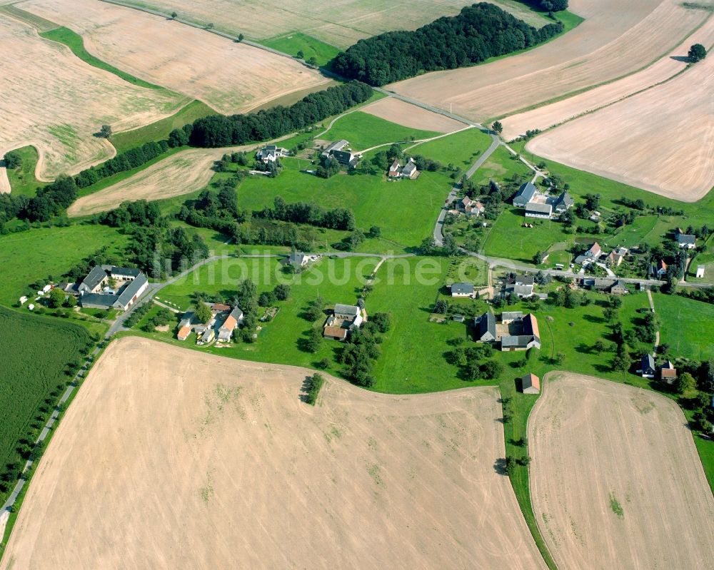 Zschoppelshain von oben - Dorfkern am Feldrand in Zschoppelshain im Bundesland Sachsen, Deutschland