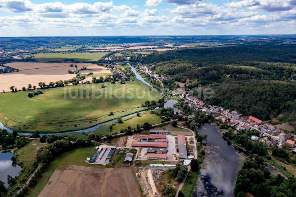 Luftbild Schiffmühle - Dorfkern an den Fluss- Uferbereichen Alte Oder in Neutornow im Bundesland Brandenburg, Deutschland