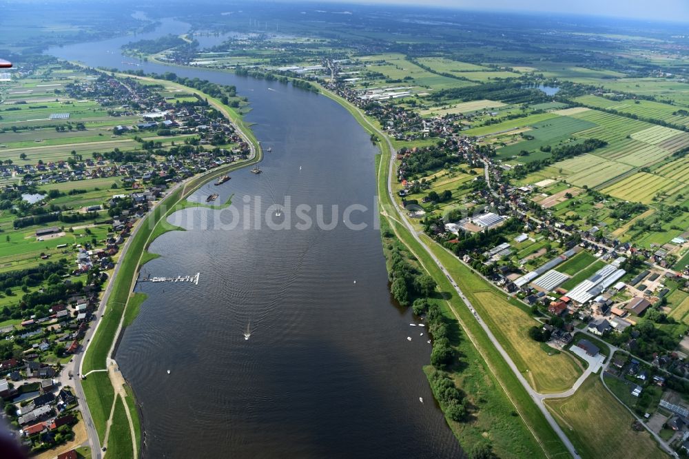Luftaufnahme Winsen (Luhe) - Dorfkern an den Fluss- Uferbereichen Elbe in Winsen (Luhe) im Bundesland Niedersachsen