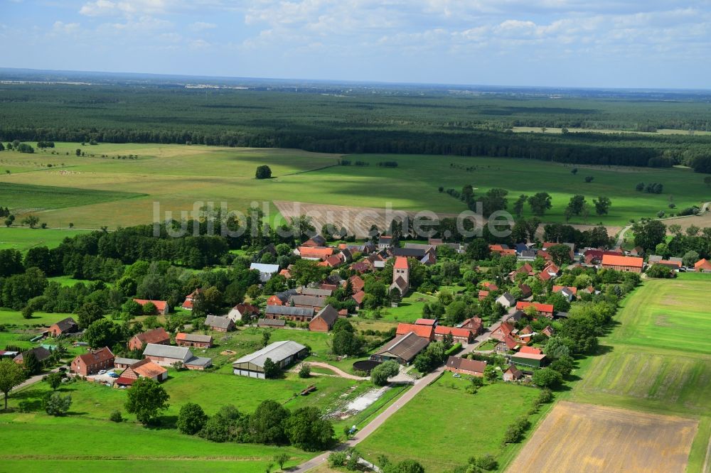 Luftaufnahme Groß Leppin - Dorfkern in Groß Leppin im Bundesland Brandenburg, Deutschland