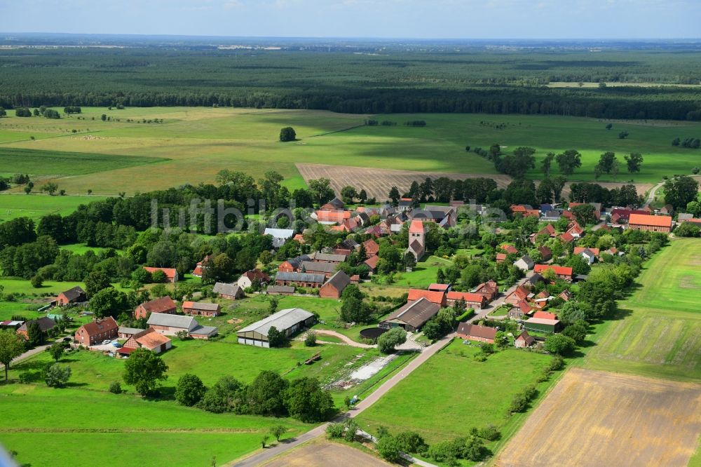 Groß Leppin von oben - Dorfkern in Groß Leppin im Bundesland Brandenburg, Deutschland