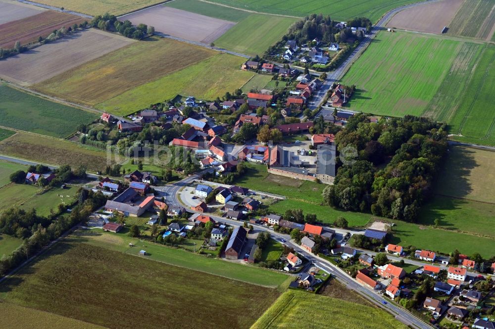 Gross Sisbeck von oben - Dorfkern in Gross Sisbeck im Bundesland Niedersachsen, Deutschland