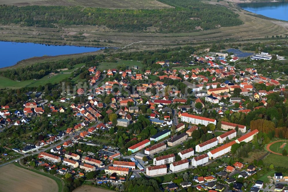 Harbke von oben - Dorfkern in Harbke im Bundesland Sachsen-Anhalt, Deutschland