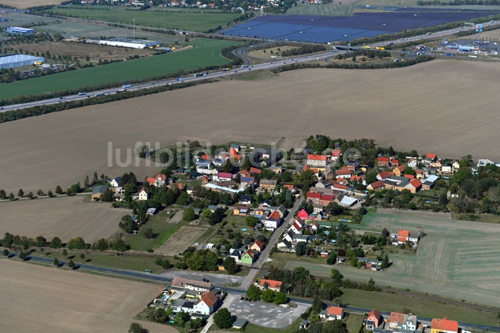 Heideloh von oben - Dorfkern in Heideloh im Bundesland Sachsen-Anhalt, Deutschland