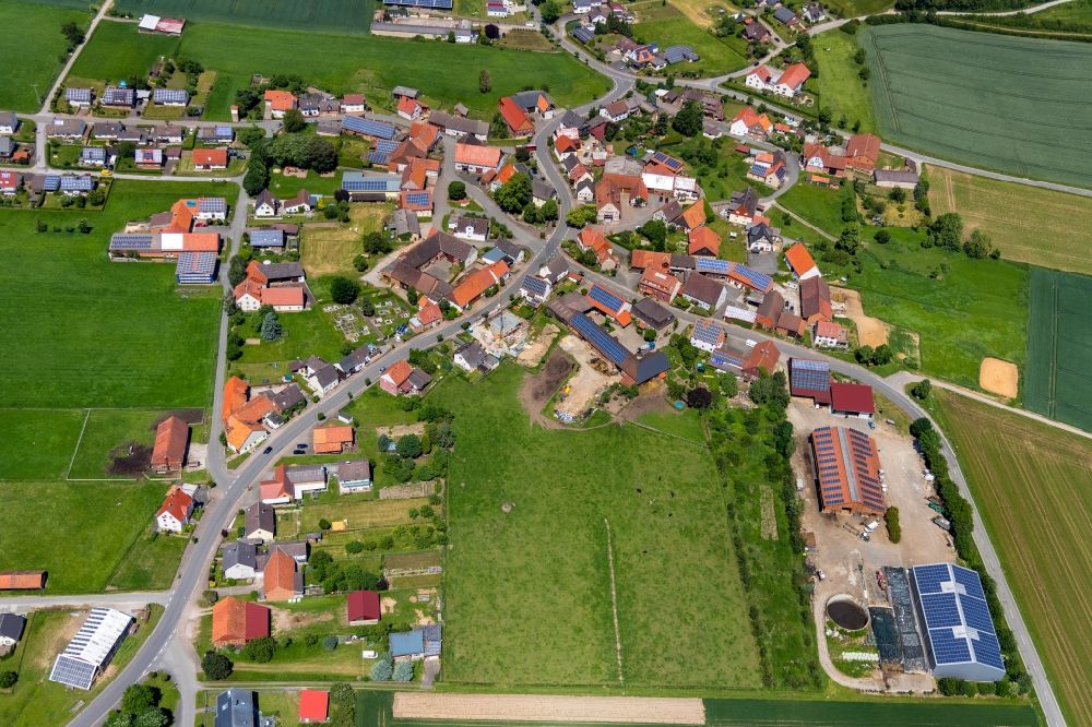 Luftaufnahme Herbsen - Dorfkern in Herbsen im Bundesland Hessen, Deutschland