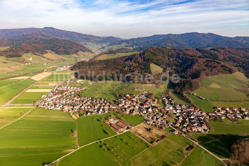 Luftaufnahme Heuweiler - Dorfkern in Heuweiler im Bundesland Baden-Württemberg, Deutschland