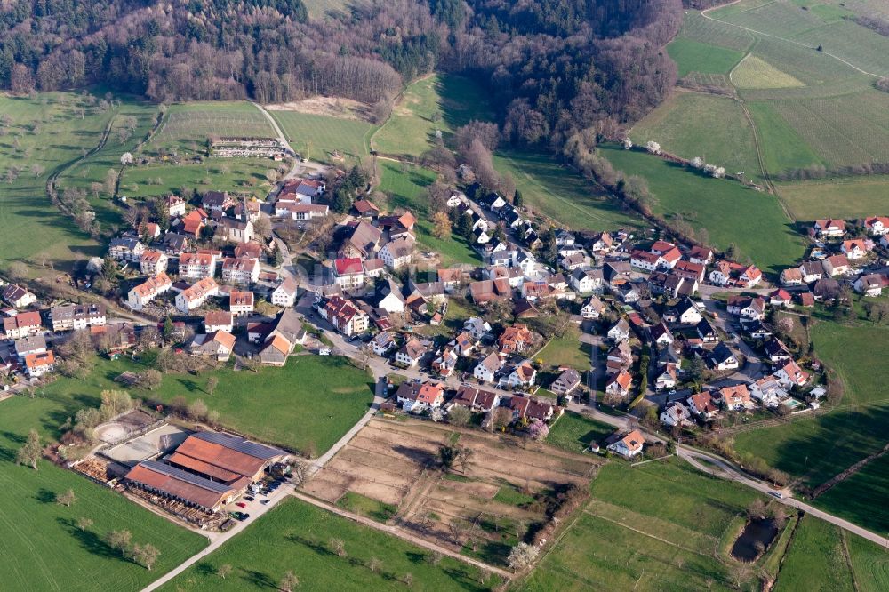 Heuweiler von oben - Dorfkern in Heuweiler im Bundesland Baden-Württemberg, Deutschland