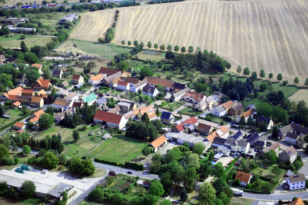 Luftbild Kleinhelmsdorf - Dorfkern in Kleinhelmsdorf im Bundesland Sachsen-Anhalt, Deutschland