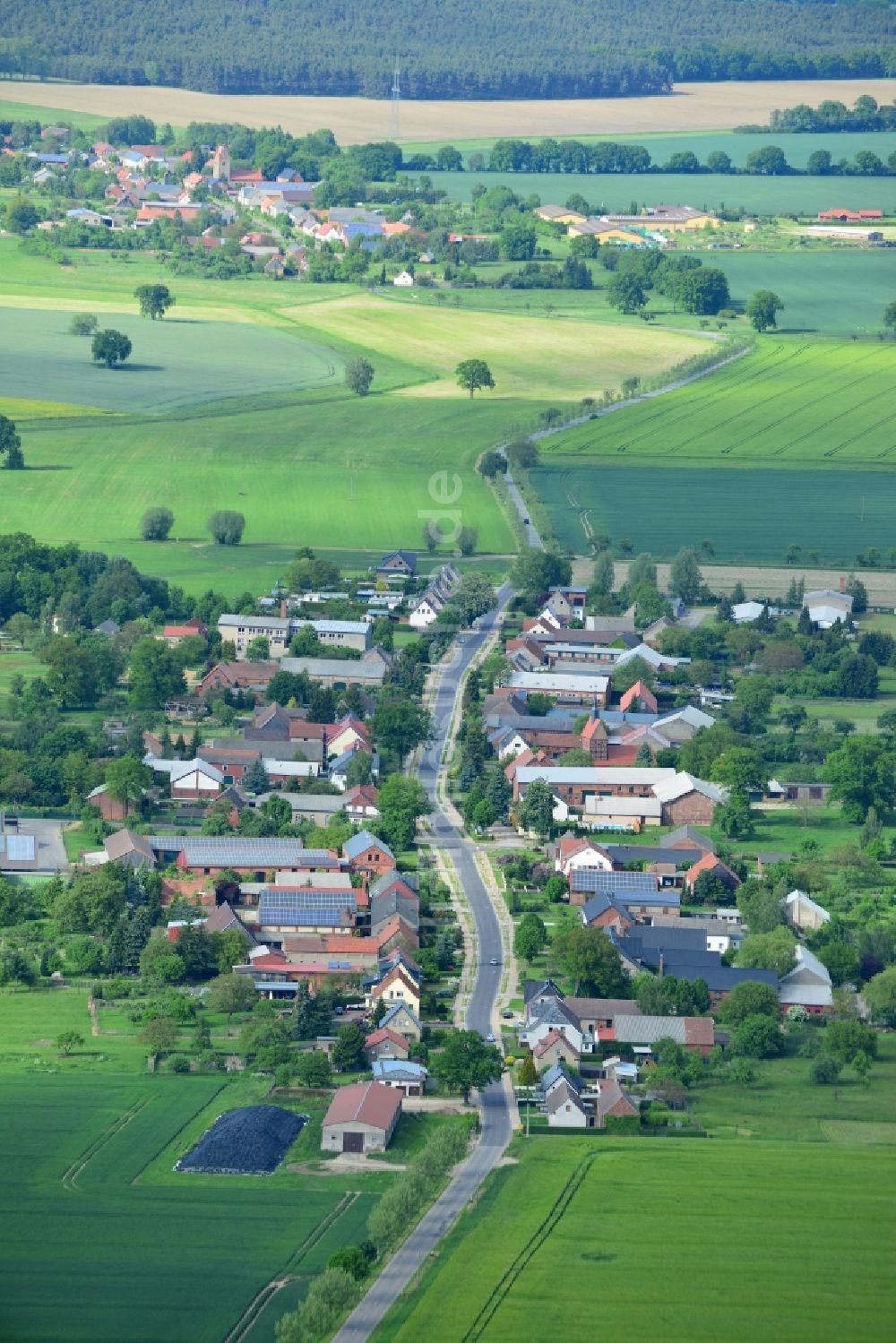 Luftaufnahme Kleinow, Plattenburg - Dorfkern in Kleinow, Plattenburg im Bundesland Brandenburg