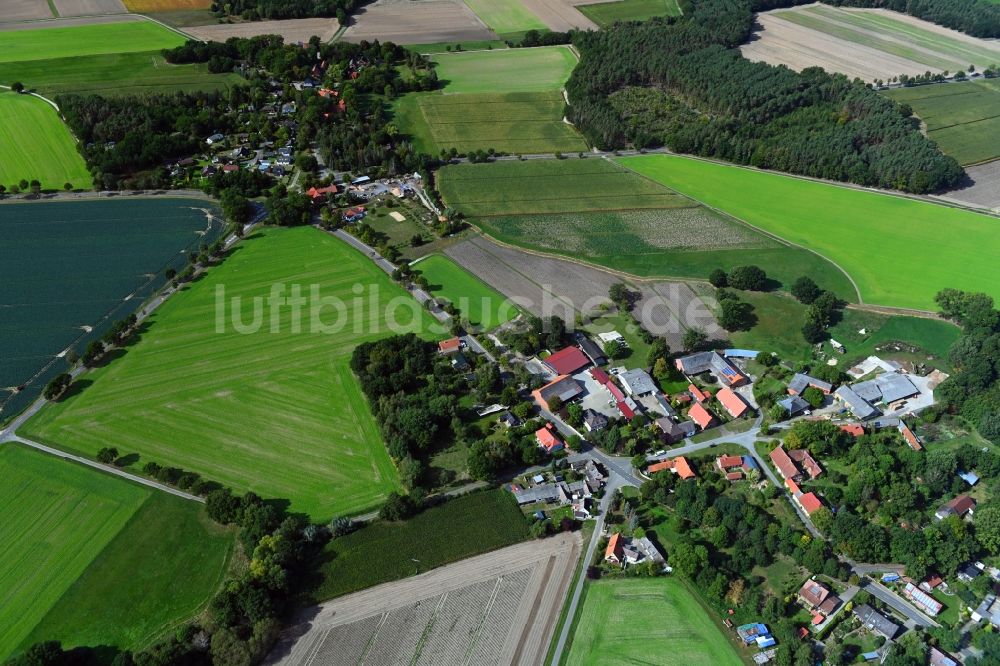 Luftaufnahme Kleinwitzeetze - Dorfkern in Kleinwitzeetze im Bundesland Niedersachsen, Deutschland