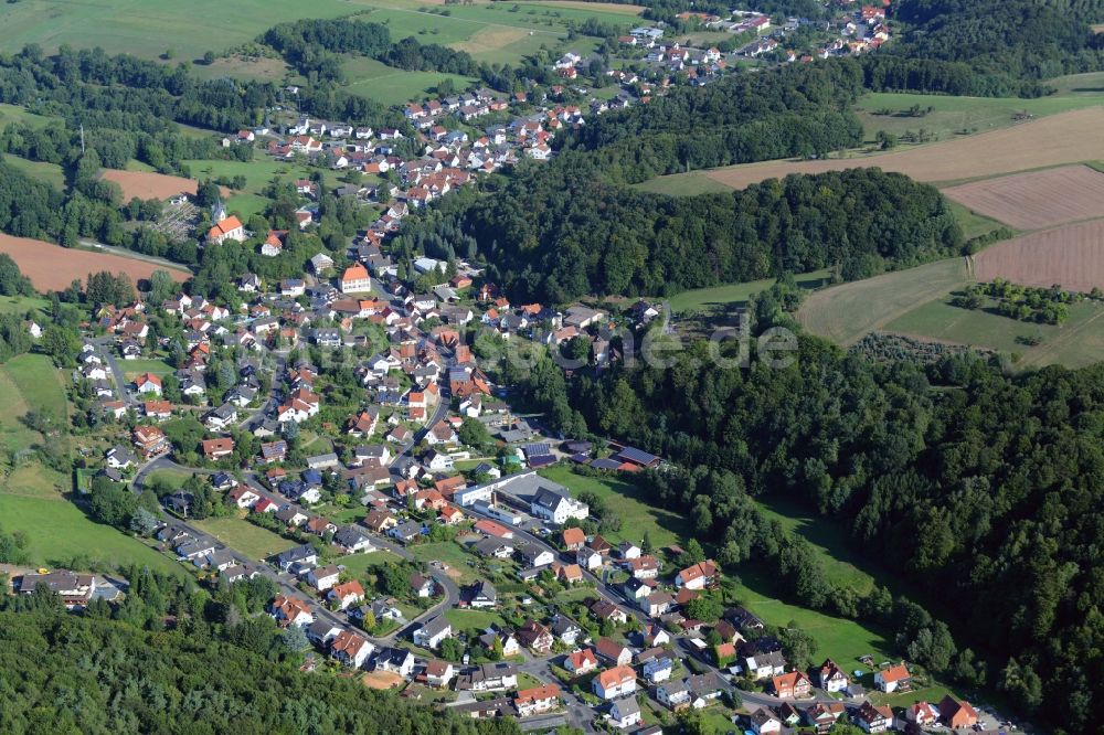 Krombach aus der Vogelperspektive: Dorfkern in Krombach im Bundesland Bayern