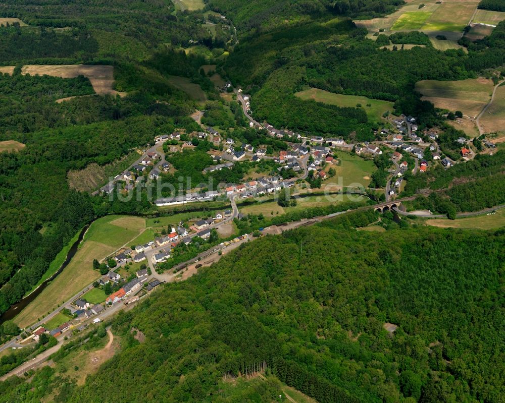 Kronweiler aus der Vogelperspektive: Dorfkern in Kronweiler im Bundesland Rheinland-Pfalz