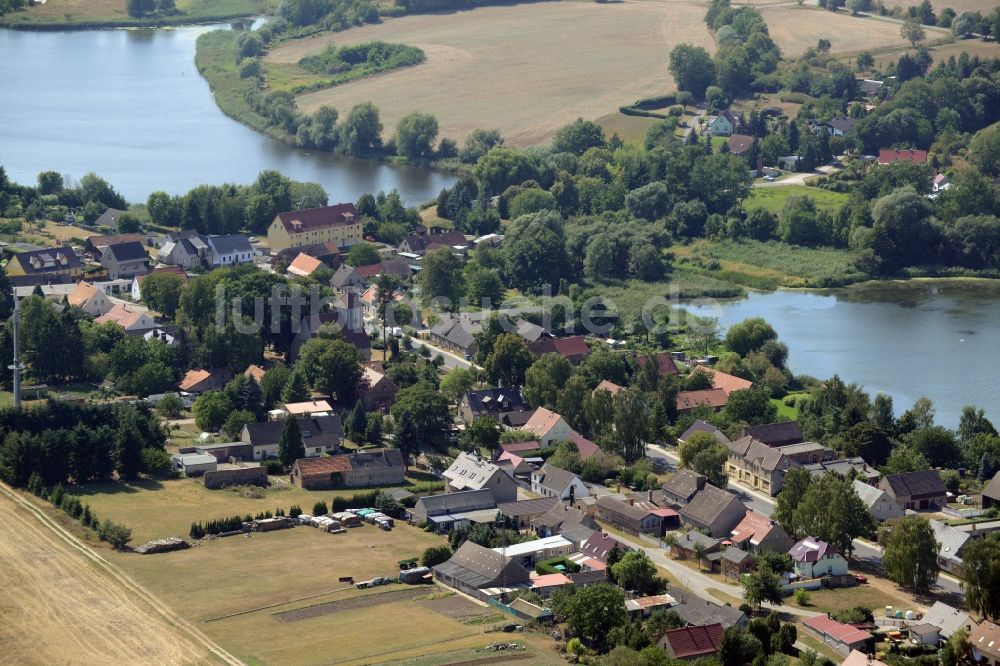 Lietzen aus der Vogelperspektive: Dorfkern in Lietzen im Bundesland Brandenburg