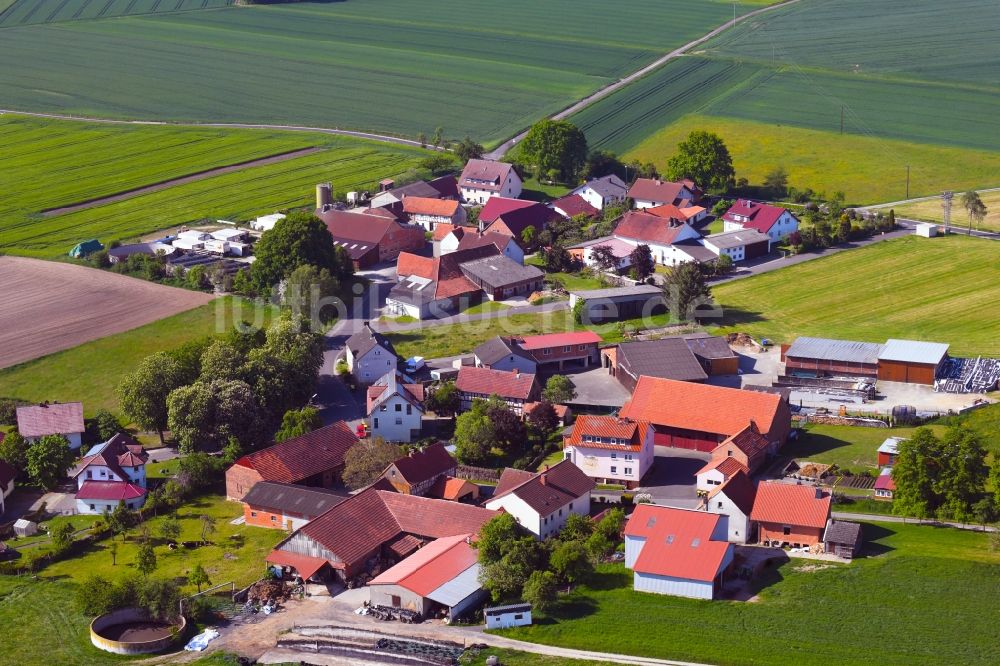 Luftbild Mengers - Dorfkern in Mengers im Bundesland Hessen, Deutschland
