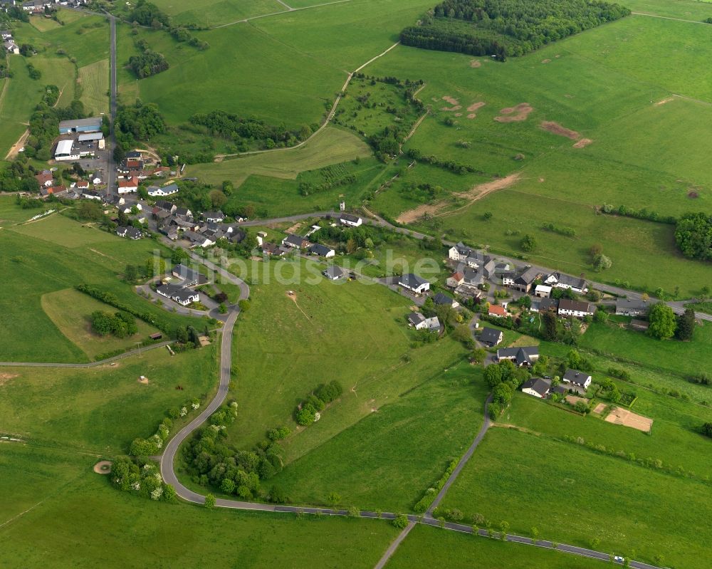 Mörsbach aus der Vogelperspektive: Dorfkern in Mörsbach im Bundesland Rheinland-Pfalz