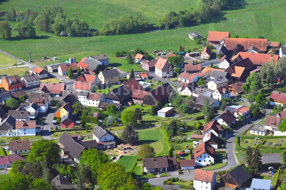 Luftaufnahme Niederstoll - Dorfkern in Niederstoll im Bundesland Hessen, Deutschland