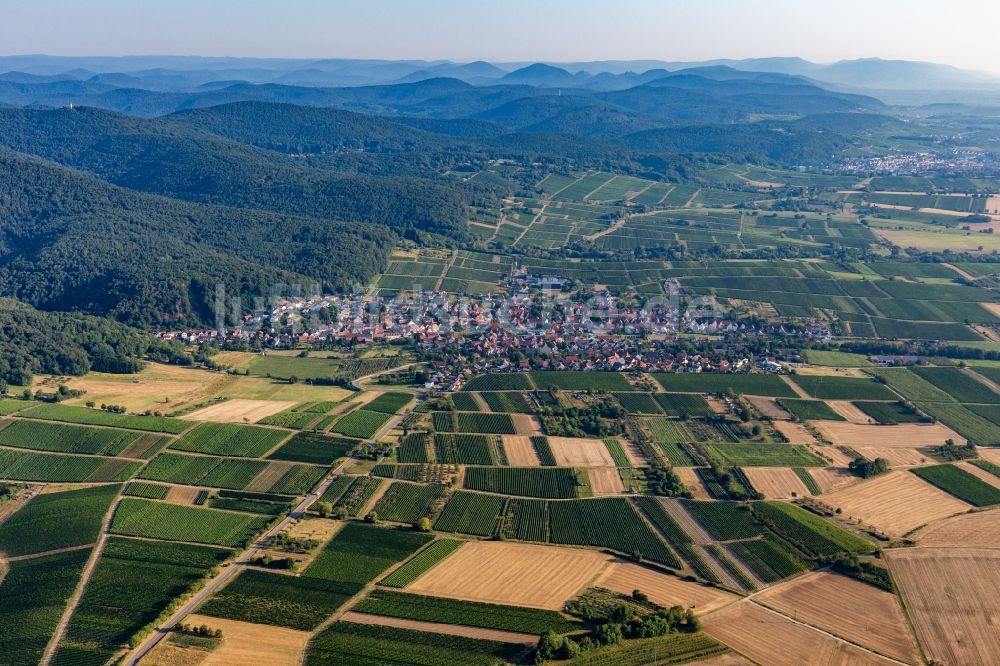 Luftaufnahme Oberotterbach - Dorfkern in Oberotterbach im Bundesland Rheinland-Pfalz, Deutschland
