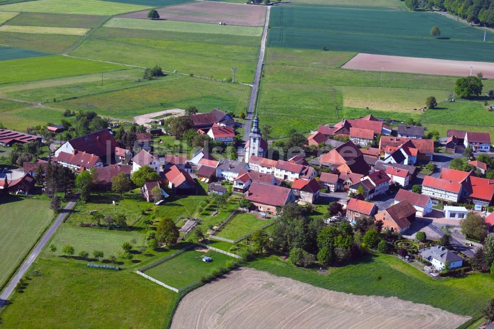Oberstoppel von oben - Dorfkern in Oberstoppel im Bundesland Hessen, Deutschland