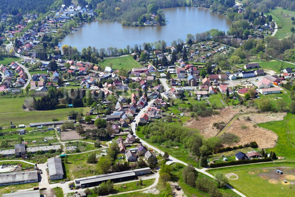 Luftbild Kagel - Dorfkern an den See- Uferbereichen des Baberowsee in Kagel im Bundesland Brandenburg, Deutschland