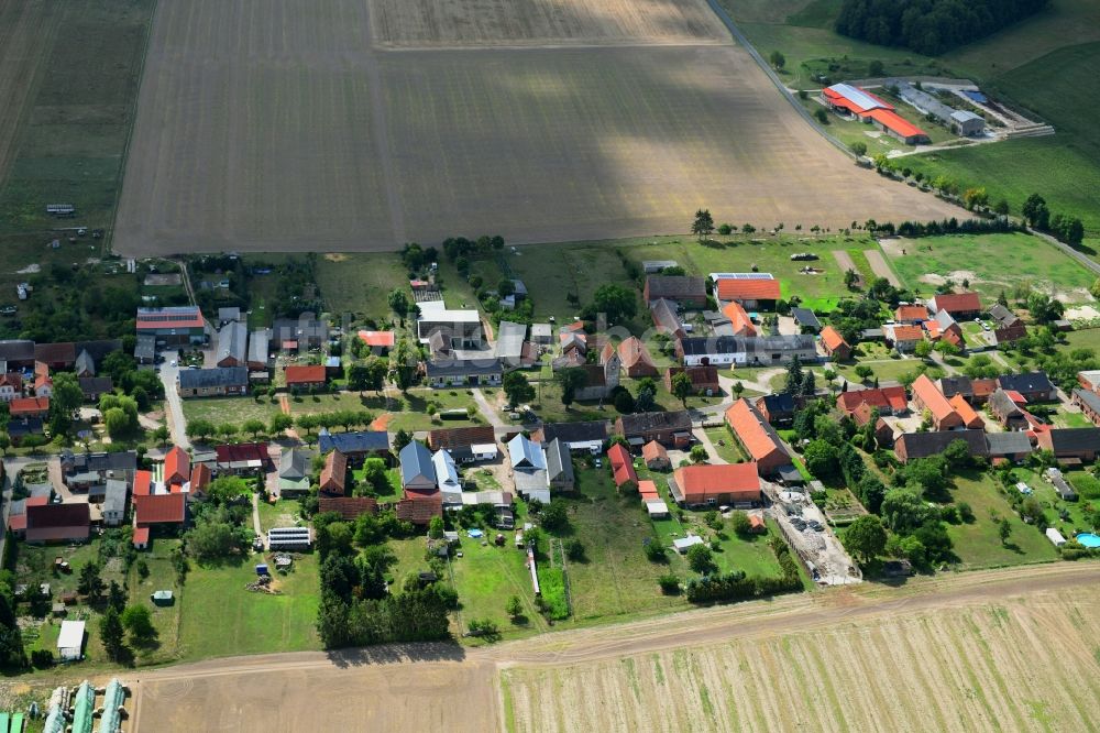 Luftbild Söllenthin - Dorfkern in Söllenthin im Bundesland Brandenburg, Deutschland