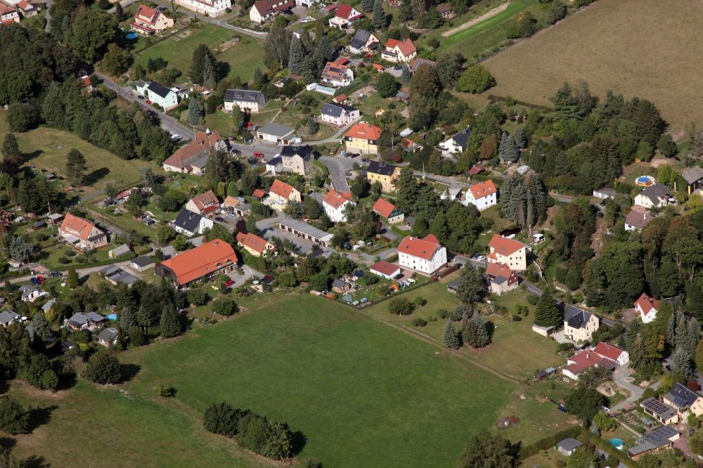 Struppen aus der Vogelperspektive: Dorfkern in Struppen im Bundesland Sachsen, Deutschland