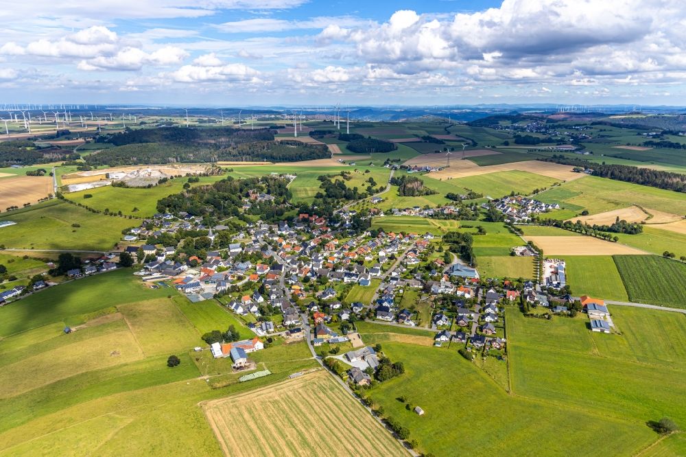 Thülen von oben - Dorfkern in Thülen im Bundesland Nordrhein-Westfalen, Deutschland