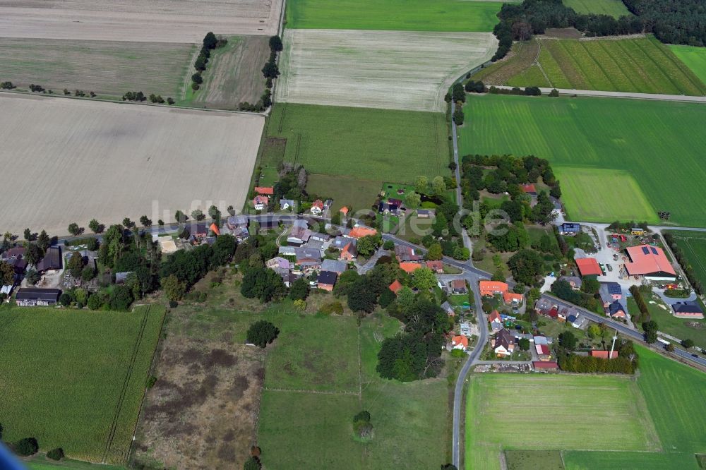Waddeweitz von oben - Dorfkern in Waddeweitz im Bundesland Niedersachsen, Deutschland