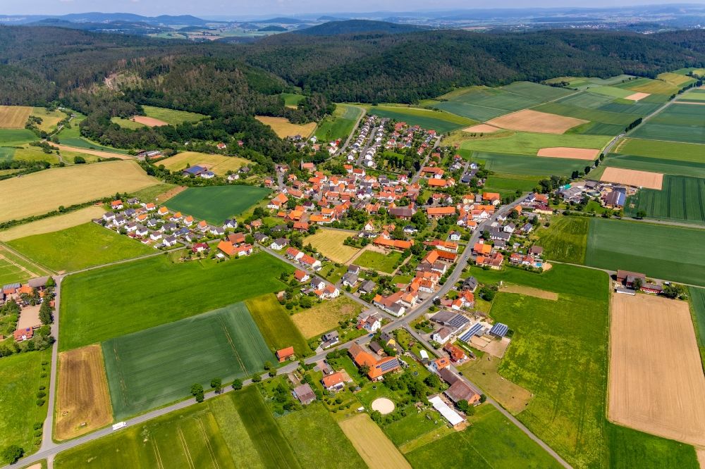 Luftaufnahme Wellen - Dorfkern in Wellen im Bundesland Hessen, Deutschland