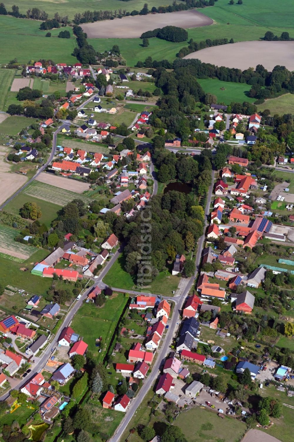 Luftaufnahme Zaatzke - Dorfkern in Zaatzke im Bundesland Brandenburg, Deutschland