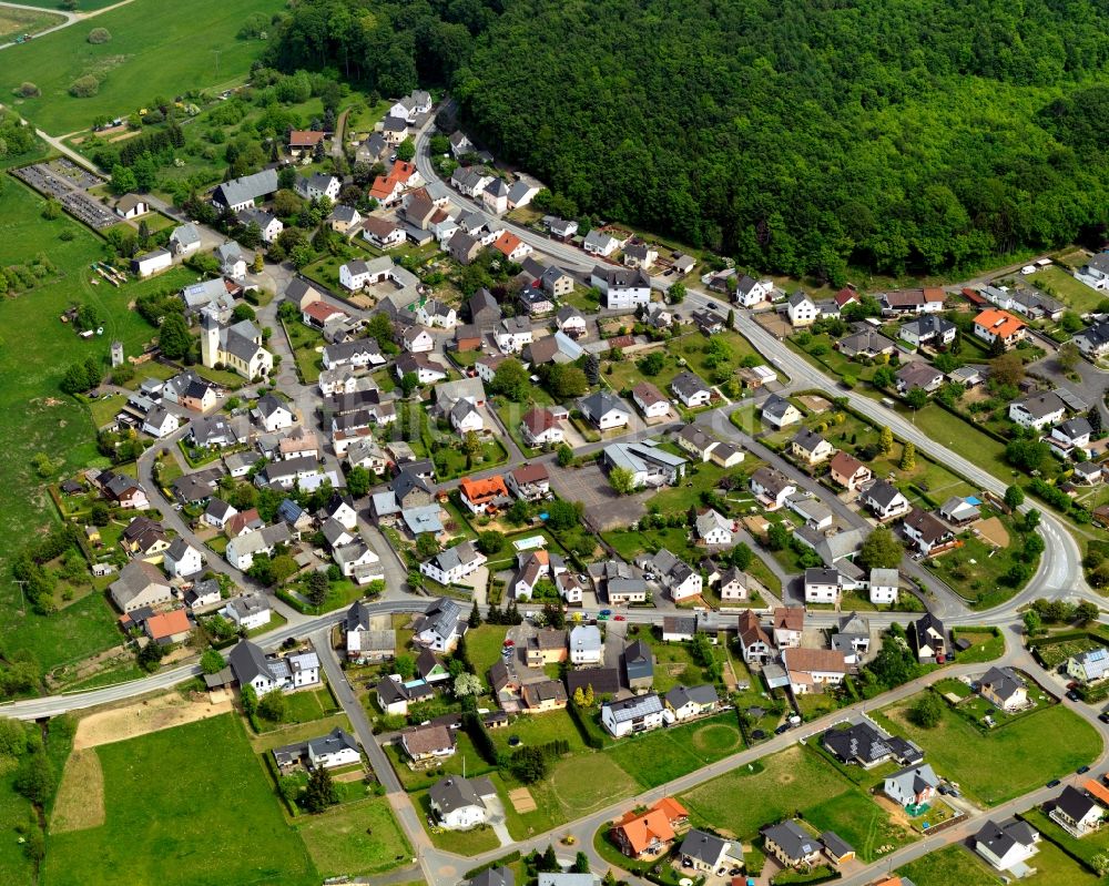 Luftbild Zehnhausen bei Wallmerod - Dorfkern in Zehnhausen bei Wallmerod im Bundesland Rheinland-Pfalz