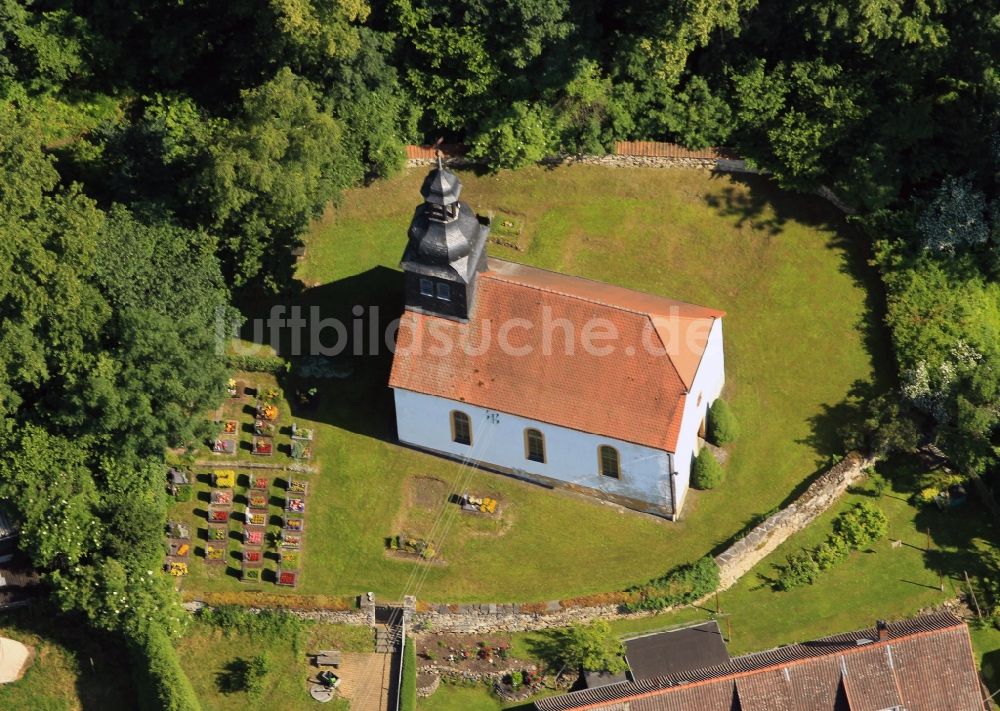 Döbritz aus der Vogelperspektive: Dorfkirche Döbritz in Döbritz im Bundesland Thüringen