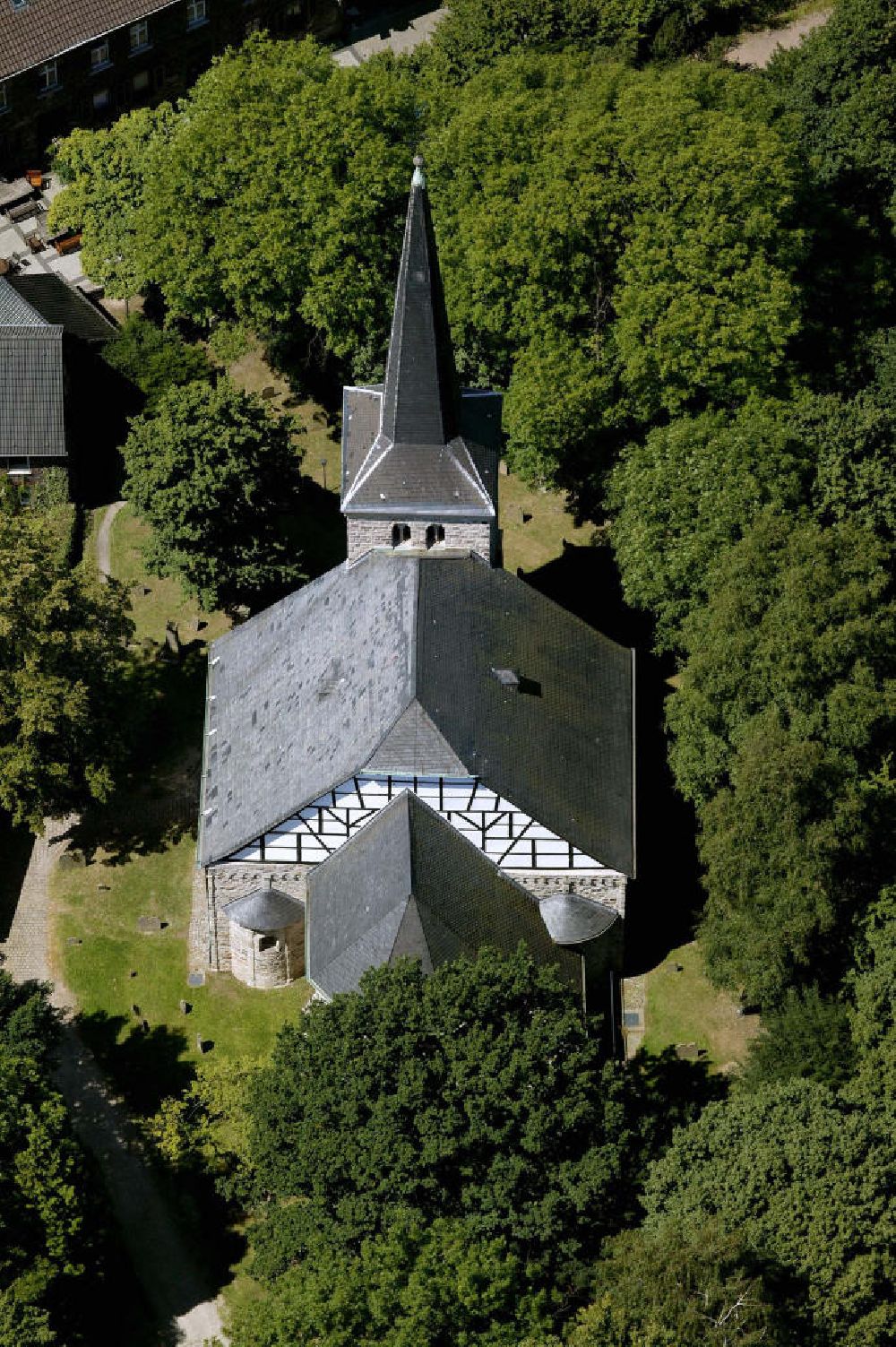 Luftbild Bochum - Dorfkirche Stiepel