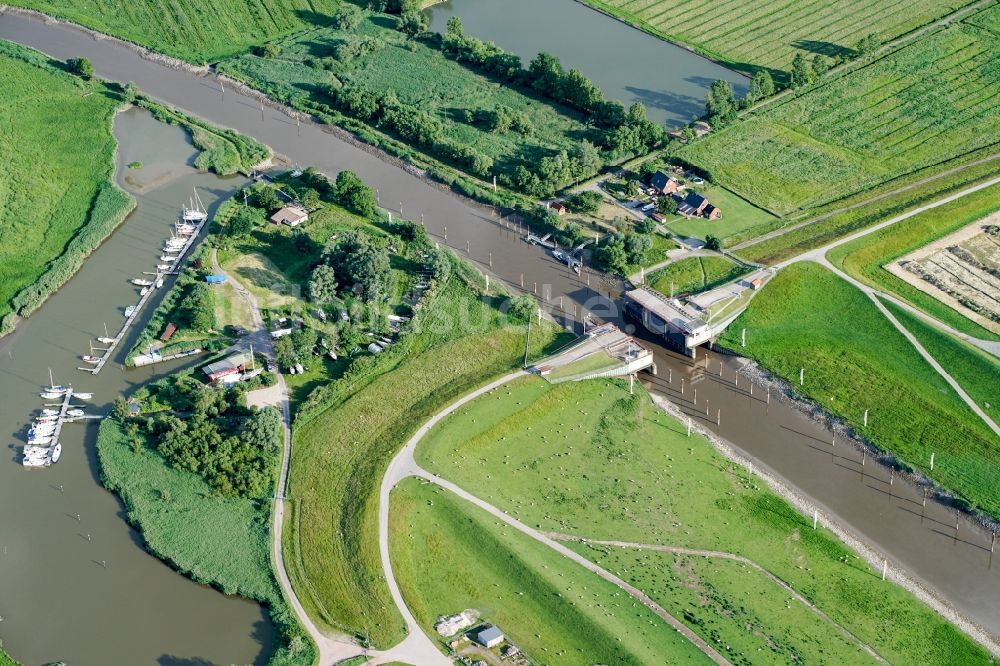 Luftbild Haselau - Dreh Brücke über die Pinnau in Haselau im Bundesland Schleswig-Holstein, Deutschland