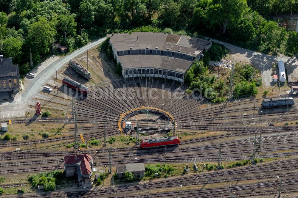 Luftaufnahme Bremen - Drehscheibe am Depot des Bahn- Betriebswerkes am Rangierbahnhof in Bremen, Deutschland