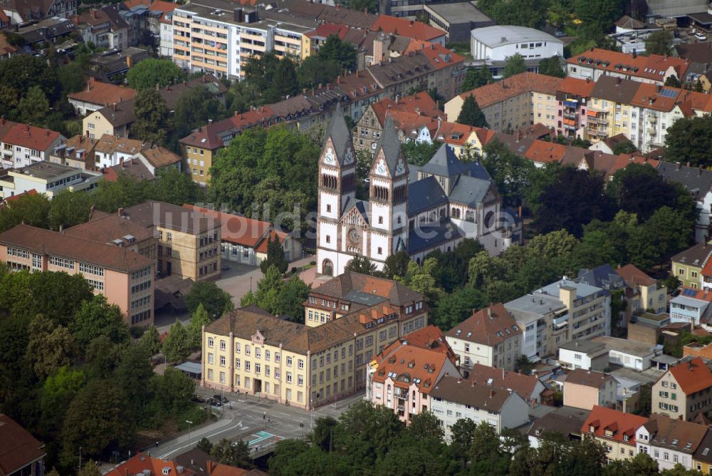 Luftaufnahme Offenburg - Dreifaltigkeitskirche in Offenburg