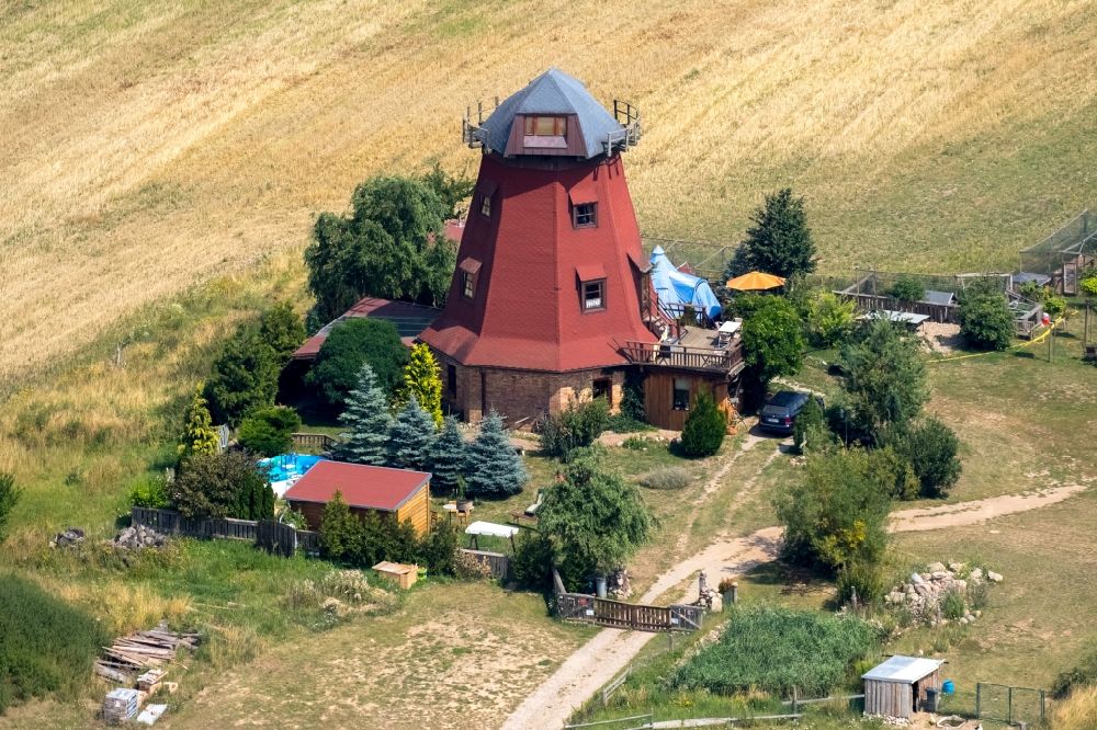Neukalen von oben - Ehemalige Windmühle in Neukalen im Bundesland Mecklenburg-Vorpommern